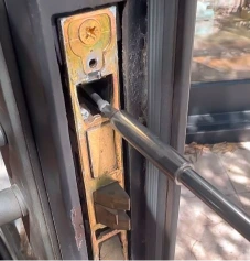 Car key cut and programmed on site by a locksmith in Boone NC